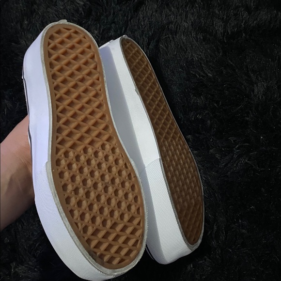 Vans Kids Classic Checkered Slip-On Sneakers - Black and Cream - Picture 3 of 3